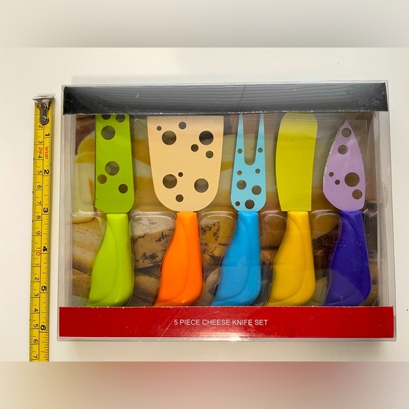 Cut To The Cheese - 5 Piece Cheese Knife Set NWT - Picture 3 of 4